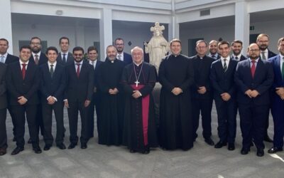 La sede de los Seminarios Diocesanos acogió el inicio de curso de los Institutos Diocesanos